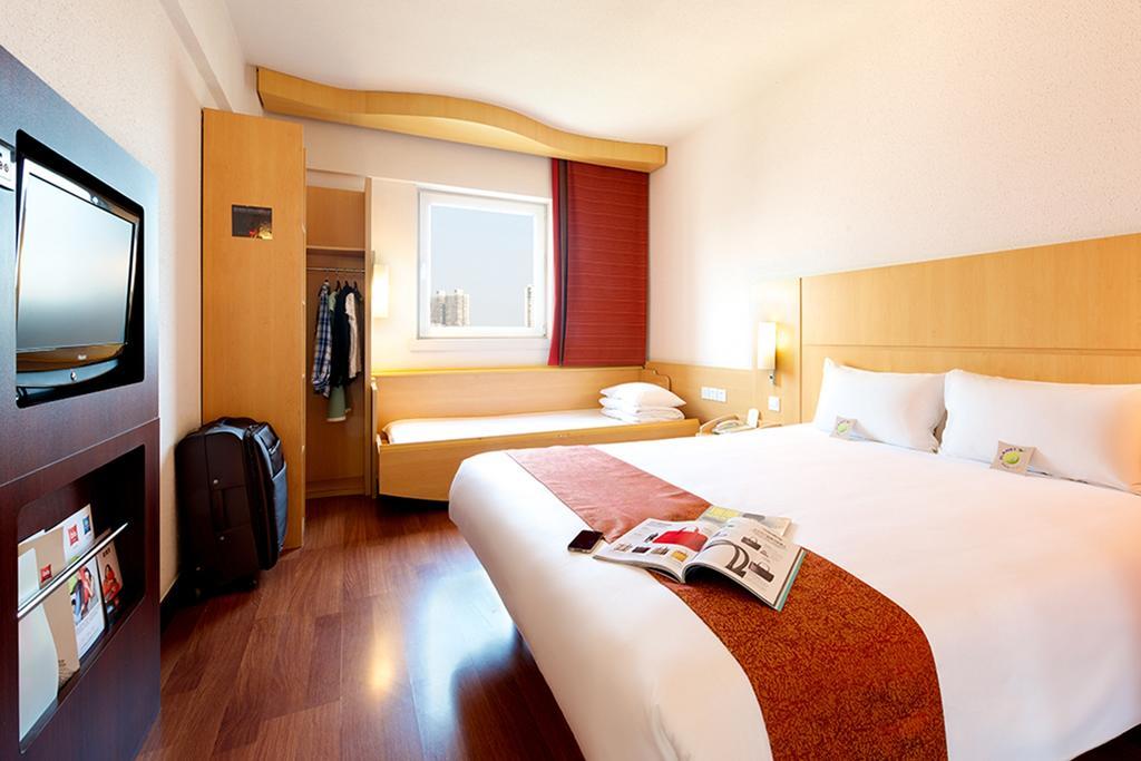 Ibis Leshan City Center Exterior foto
