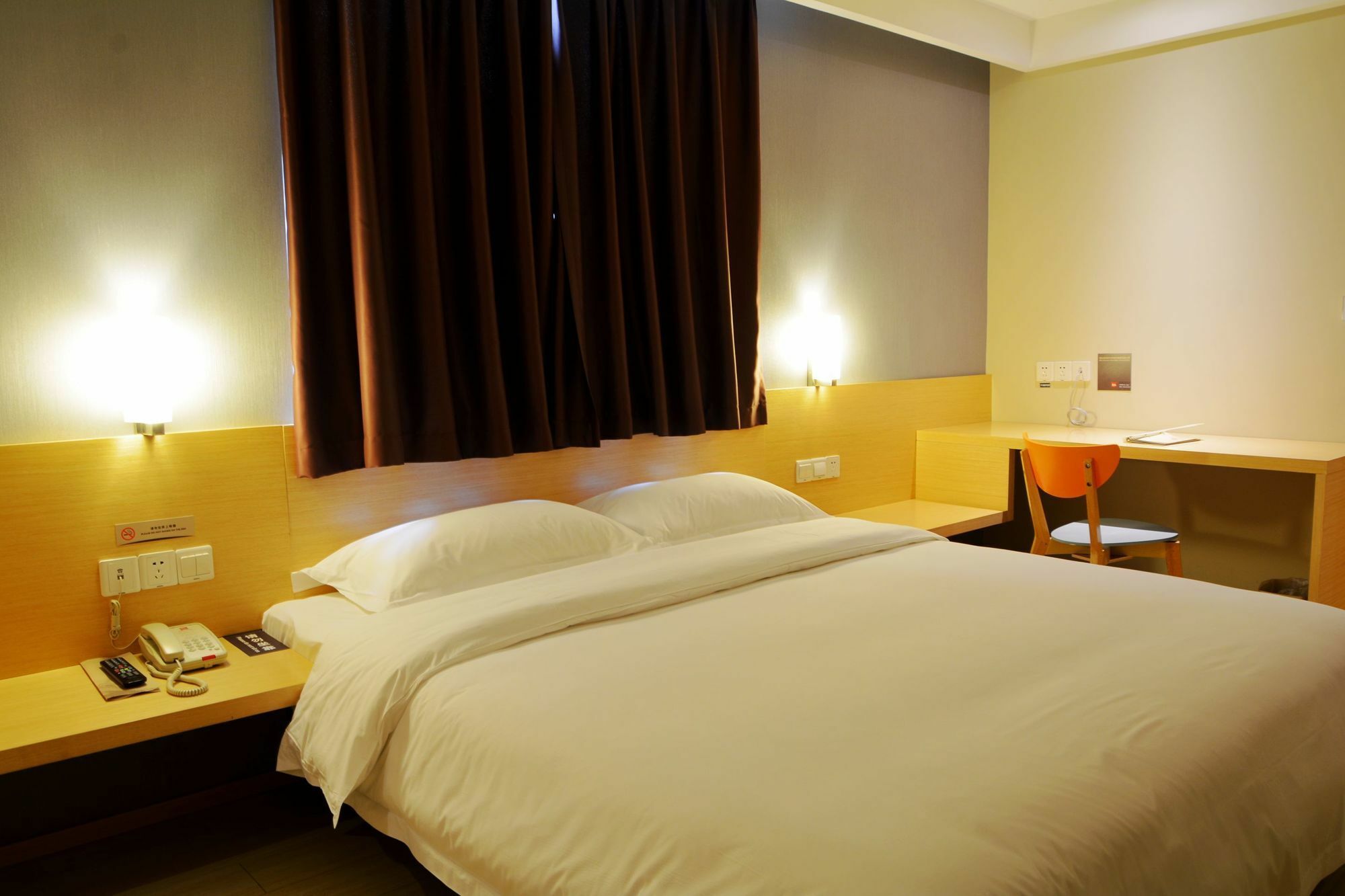 Ibis Leshan City Center Exterior foto
