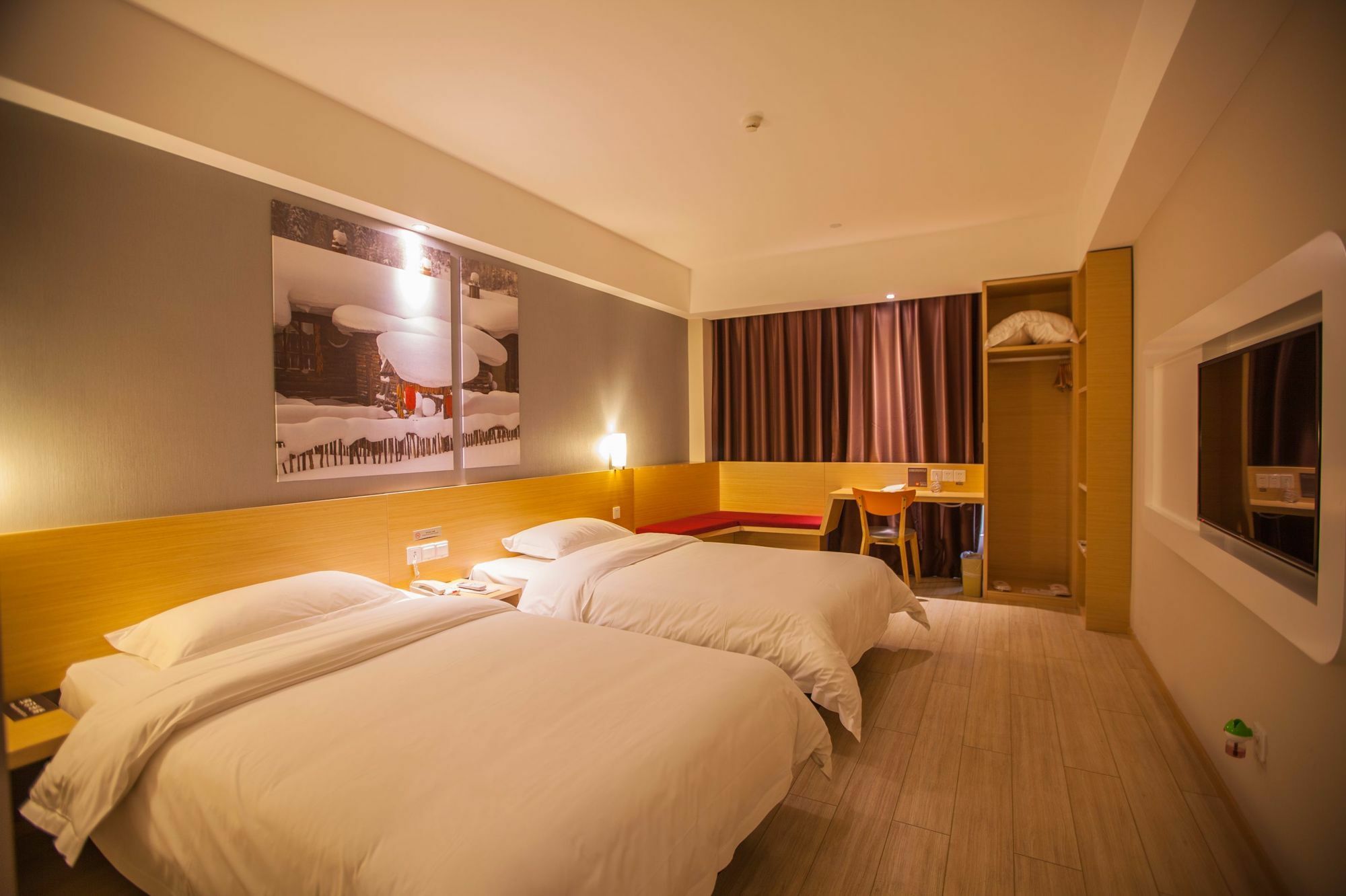 Ibis Leshan City Center Exterior foto